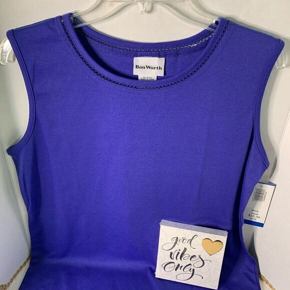 BonWorth top 2  - Picture 1 of 5